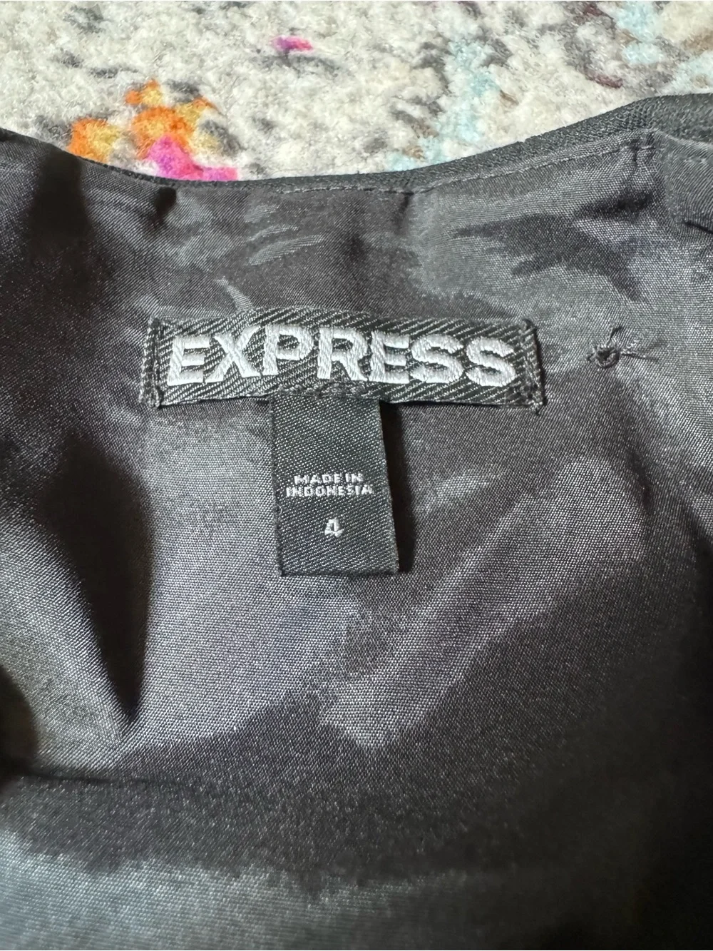 Express black pencil